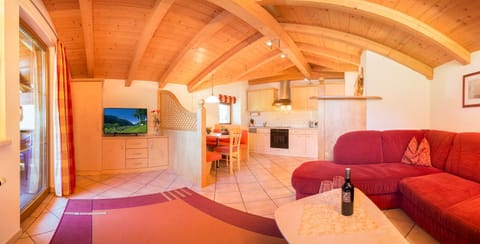 Haus Sonnenseit'n Bed and Breakfast in Neustift im Stubaital