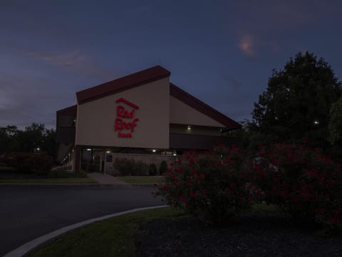 Red Roof Inn Cincinnati East - Beechmont Motel in Ohio