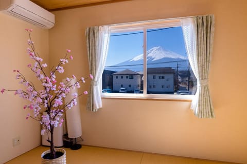 Ma Maison Mt. Fuji Kawaguchiko Casa in Shizuoka Prefecture