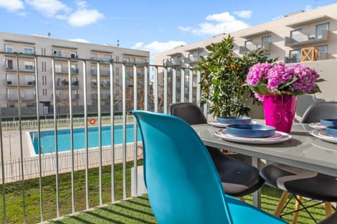 Balcony/Terrace, Pool view