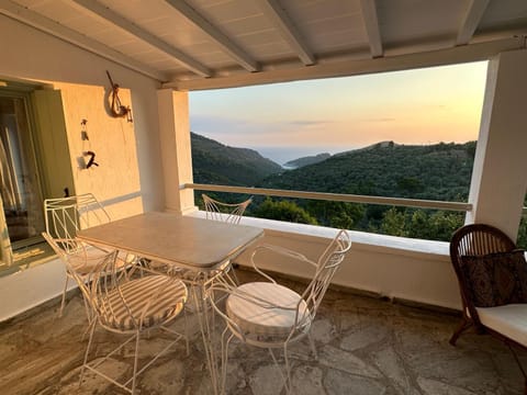 Balcony/Terrace, Mountain view, Sea view