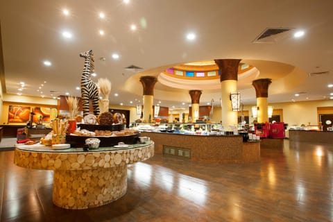 Restaurant/places to eat, Food and drinks, Buffet breakfast