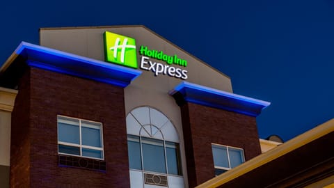 Holiday Inn Express Airdrie, an IHG Hotel Hotel in Airdrie
