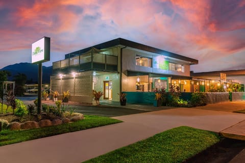 Property building, Facade/entrance, Garden, View (from property/room)