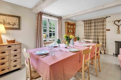 Dining area, Garden view