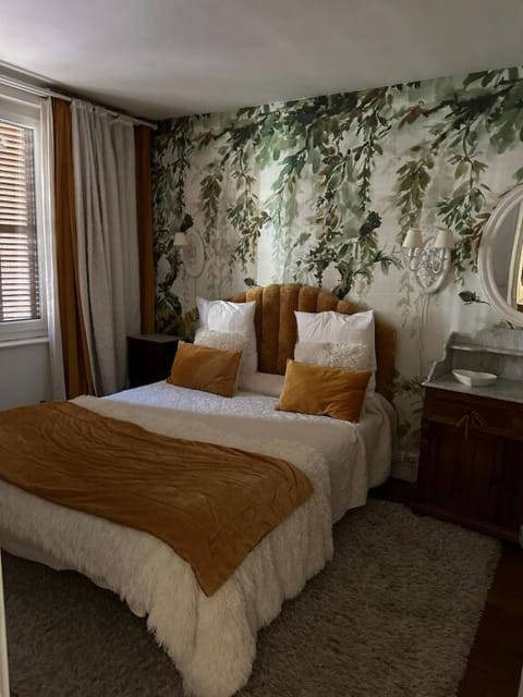 Hôtel Boutique Saint-Louis Hotel in Lisieux