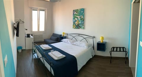 Coffee/tea facilities, Bedroom