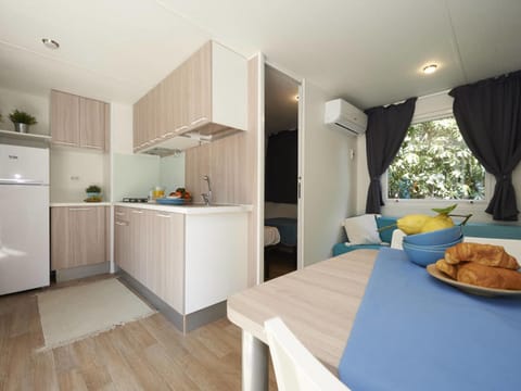 Holiday Home Maxi Caravan Ischia by Interhome House in Baia Domizia