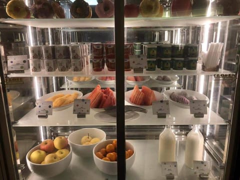 Breakfast, Buffet breakfast