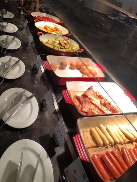 Breakfast, Buffet breakfast