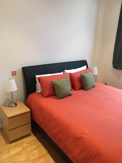 Stylish City Centre Apartment Apartment in Cardiff