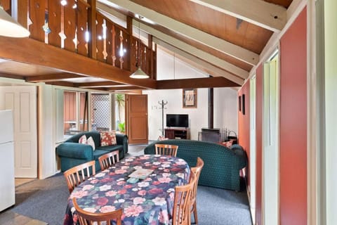 Clarendon Chalets Bed and Breakfast in South Australia