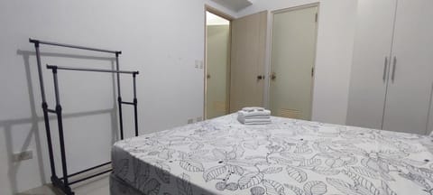 Spacious 2BR in Jazz Residences Makati Apartment in Makati