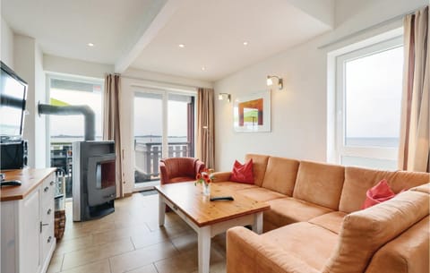 Cozy Apartment In Rechlin With House Sea View Condo in Rechlin