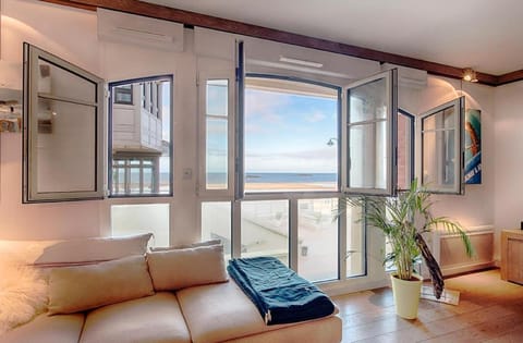 Le Grand Sillon - Le Georges Apartment in St-Malo