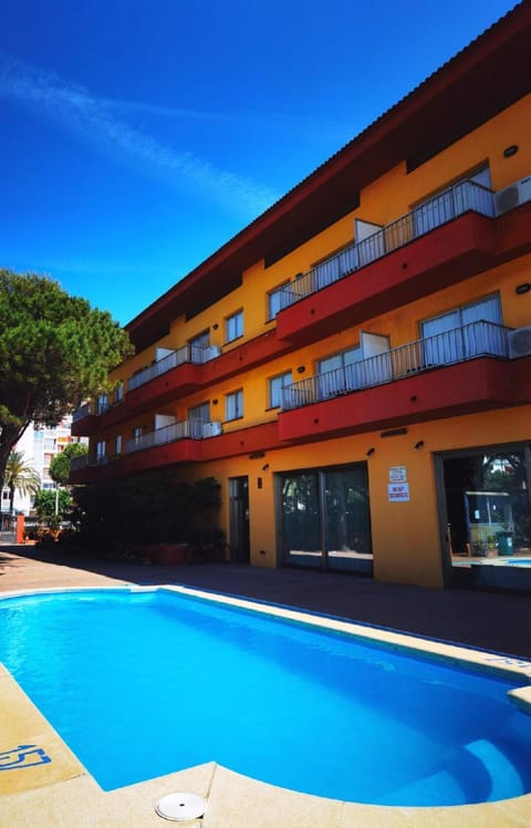 Apartamentos Quintasol Apartment hotel in Maresme