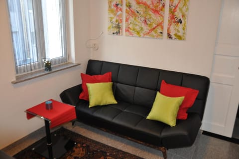 Lend-FEWO -free Parking- Self Check-in Apartment in Graz