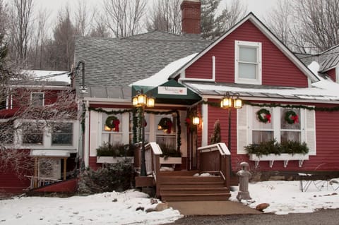 The Vermont Inn Bed and Breakfast in Mendon