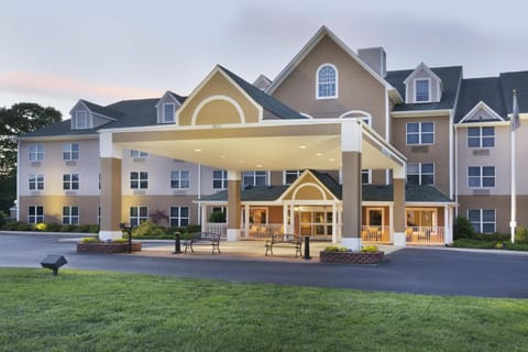 Country Inn & Suites by Radisson, Burlington Elon , NC Hotel in Burlington