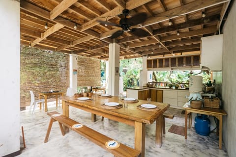 Dining area, Communal kitchen, Breakfast