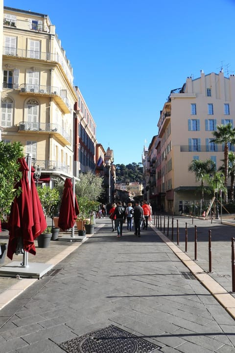 Jade Duplex - No Better Location In Nice Condominio in Nice