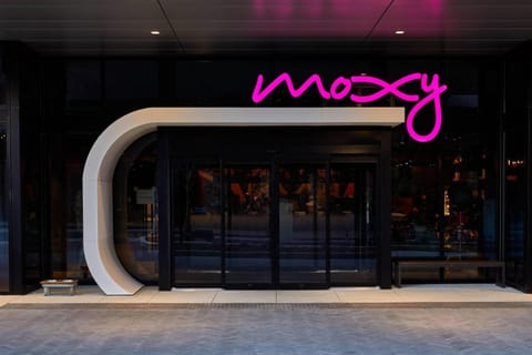 Moxy Atlanta Midtown Hotel in Atlanta