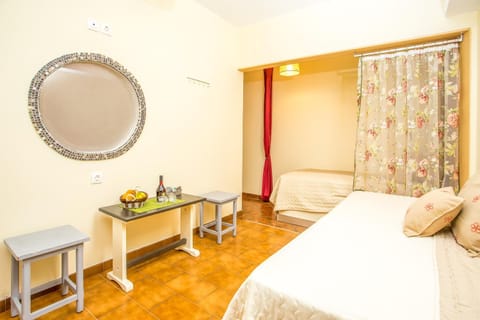 Takis Hotel Apartments Condo in Ialysos