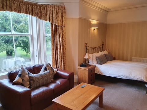 Strathmore Guest House Bed and Breakfast in Keswick