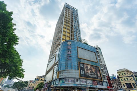 Sunny Private Apartment Hotel Of Grand Continental Condominio in Guangzhou