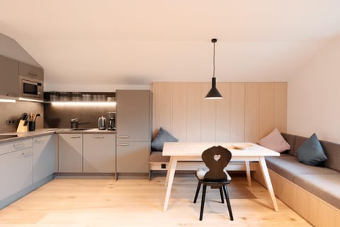 Living room, Dining area, kitchen