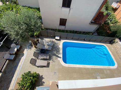 Pool view, Swimming pool