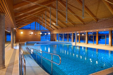 Hot Tub, Sauna, Swimming pool