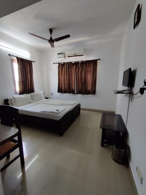 Swarna Sudarshan Service Apartments Sholinganallur Bed and Breakfast in Chennai