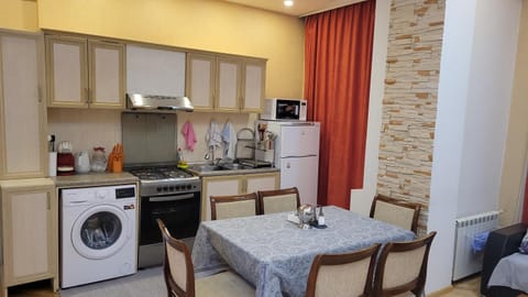 LV Apartments Condominio in Baku