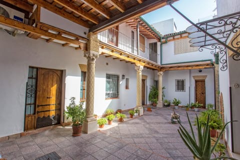 Multi Apartamentos La Kasbah Condo in Jerez de la Frontera