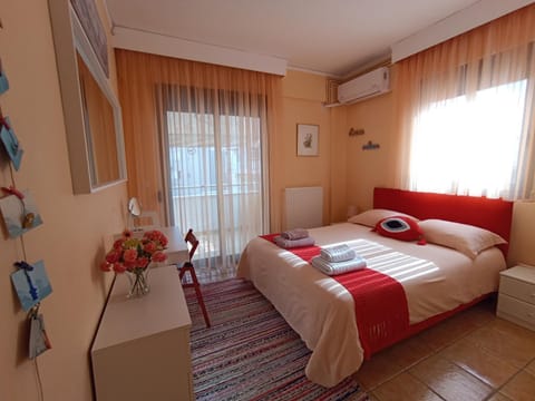 Seafront Family Apartment & free parking, the Cruiseflat Copropriété in Thessaloniki