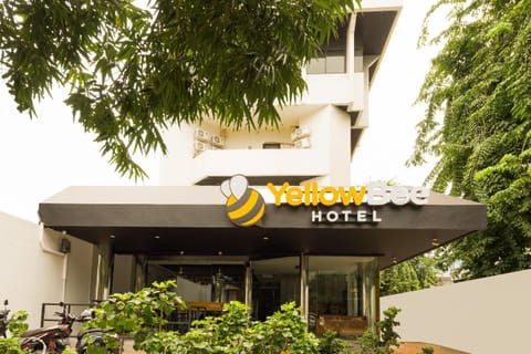 Yellow Bee Tanah Abang Hotel in Jakarta