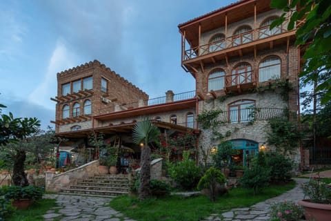 Property building, Facade/entrance, Garden