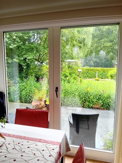 Dining area, Garden view