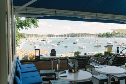 Patio, Restaurant/places to eat, Sea view