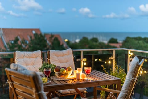 Balcony/Terrace, Dining area, Sunrise, Sunset