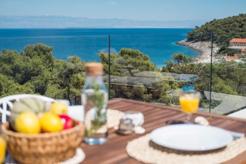 Penthouse Design & Beach Ferienwohnung direkt am Meer mit unverbautem Blick über die Adria Apartamento in Mali Losinj