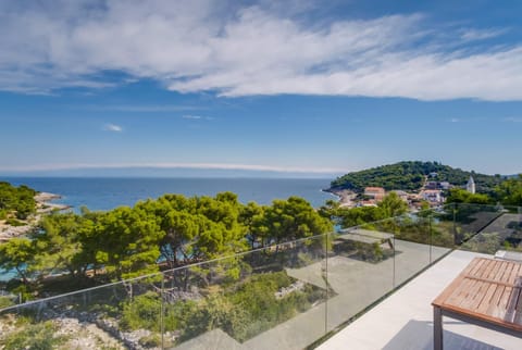 Penthouse Design & Beach Ferienwohnung direkt am Meer mit unverbautem Blick über die Adria Apartamento in Mali Losinj