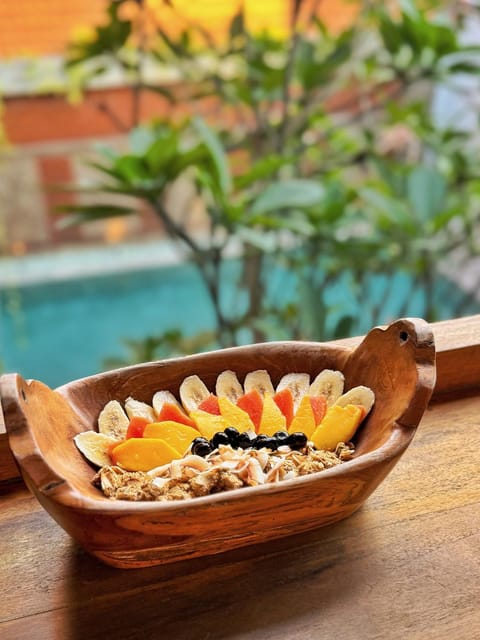 Restaurant/places to eat, Food, Pool view, Breakfast, Lunch