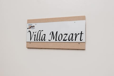 Villa Mozart Chalet in Peyia