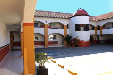 Del Mar Inn Playas Hotel in Tijuana