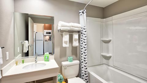Uptown Suites Extended Stay Austin TX - Round Rock Hotel in Windemere