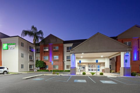 Holiday Inn Express & Suites - Tulare, an IHG Hotel Hôtel in Tulare