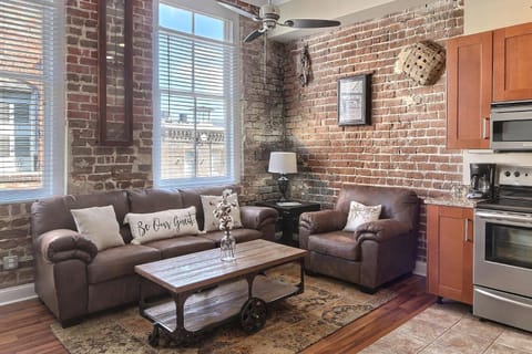 Broughton Hideaway Apartment in Savannah