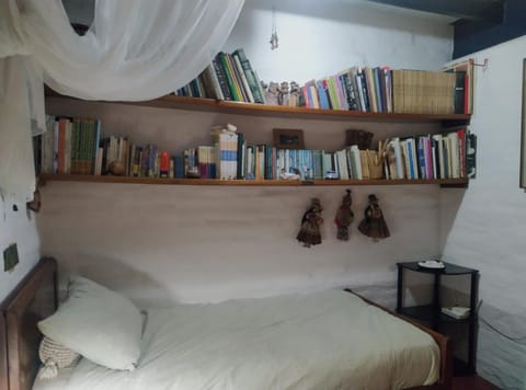 Casa del Aguacate Cumbaya - Tumbaco Bed and Breakfast in Quito